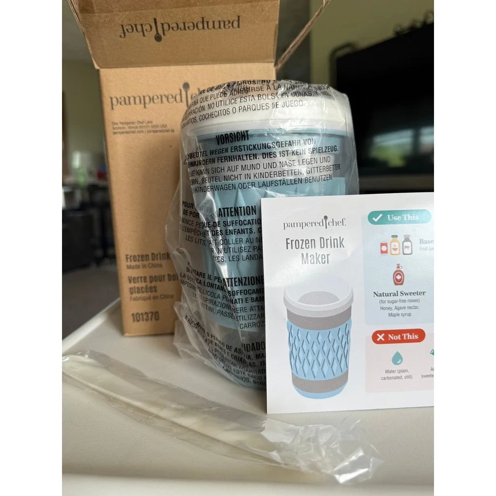Pampered Chef Frozen Drink Maker Unisex OS Blue 101370 Slushie Smoothie Manual